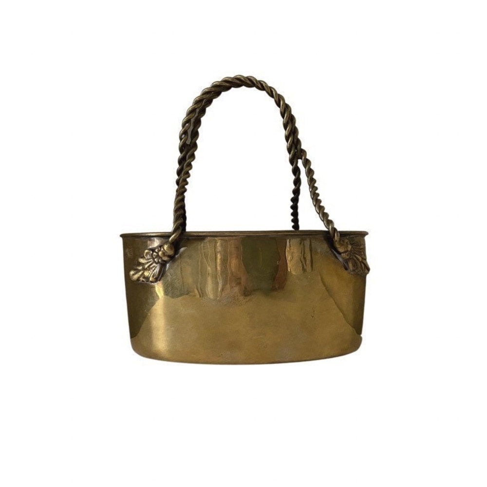 Vintage solid brass basket Mottahedeh India